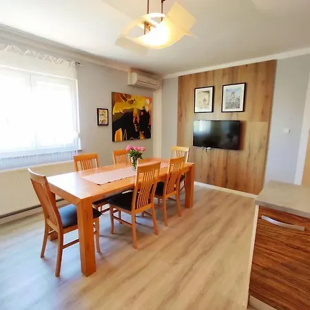 Apartment Mihatov